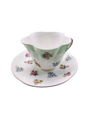 Royal York Teacup and Saucer Petite Floral Bouquet Fluted Fine Bone China UK‎